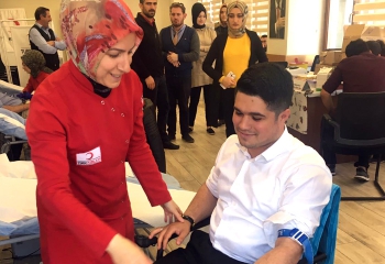 AK Parti Erzurum’dan Kan Bağışı kampanyası