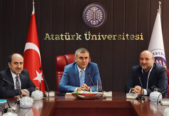 Atatürk Üniversitesi’nde görev değişimi