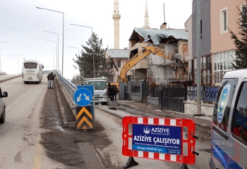 Aziziye metruk yapılardan kurtuluyor