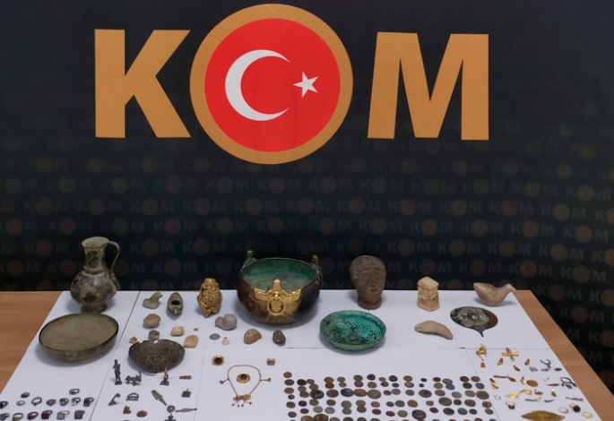 Erzurum'da 182 adet tarihi eser ele geçirildi