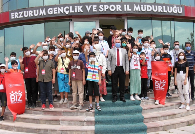 Erzurum'dan mutlu ayrıldılar