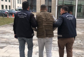 Erzurum'da 64 kaçak göçmen yakalandı