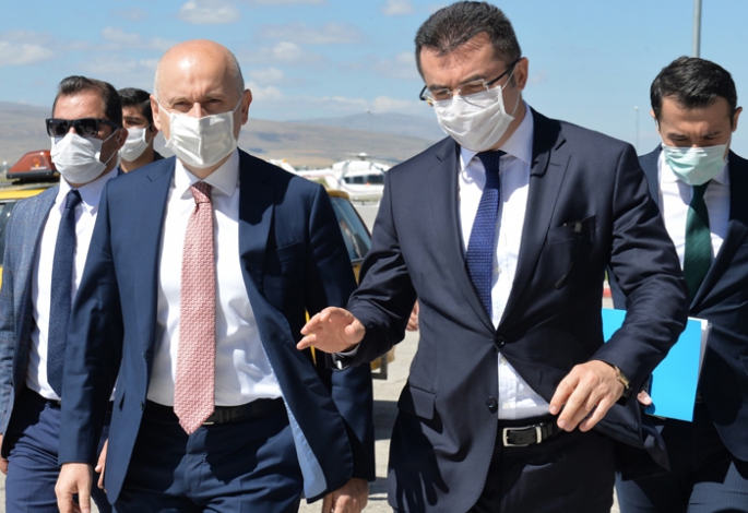 Karaismailoğlu, Erzurum Havalimanı'nda CAT3 pistini açtı
