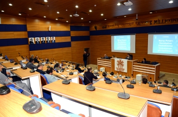 Meclis üyelerinden Mehmetçiğe bağış