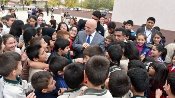 Sekmen: 'Çocuklar bizlere Allah'ın emanetidir'