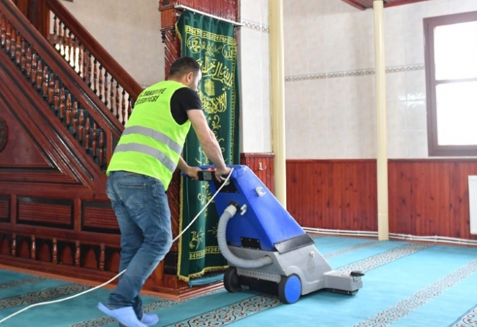Yakutiye’de Ramazan temizliği başladı